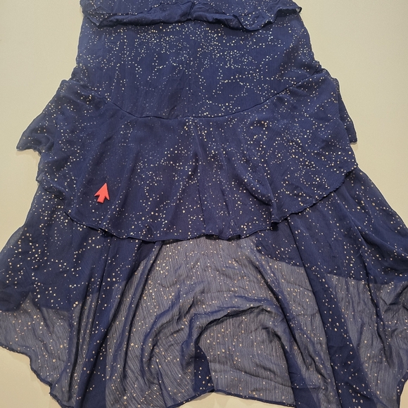 Hutch Tate Gown In Navy printed chiffon Short sleeves V-neckline Size 6 - Picture 9 of 12